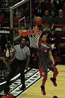 20130403 MCDAAG Aaron Gordon alley oop from Aaron Harrison (6) cropped