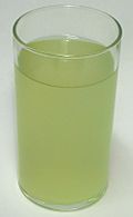 Federweisser im Glas (Baden 2007).jpg