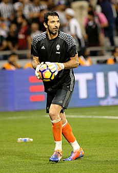 Gianluigi Buffon (31815848711)