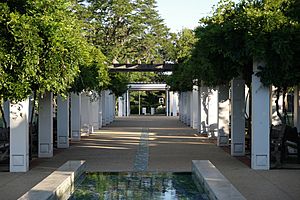 House of Representatives Garden, Parliament House Gardens 009