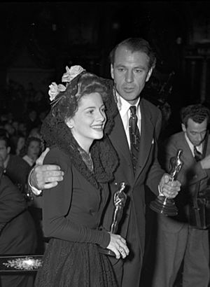 Joan Fontaine and Gary Cooper