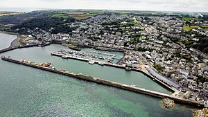 Newlyn Harbour2 Fossick