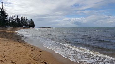 Scarborough Beach, Redcliffe.jpg