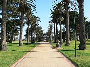 Catani gardens st kilda