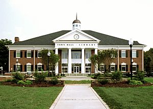 Matthews Town Hall and library