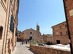 Recanati piazza palazzo Leopardi