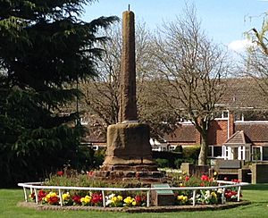 Sandstone Monument Denoting the Medieval Centre of England.jpg