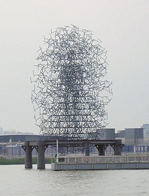 Antony Gormley Quantum Cloud 2000