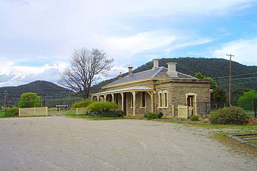 Bowenfels station.JPG