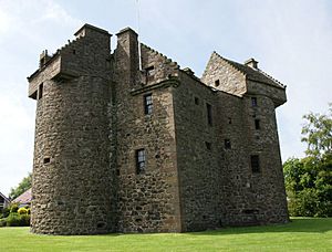 Claypotts castle 01