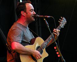 Dave Matthews-2009.jpg