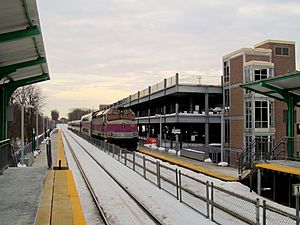 Inbound train at North Leominster station, December 2013