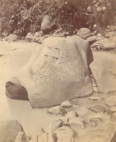 KITLV 87655 - Isidore van Kinsbergen - Inscribed stone at Tjiaroeteun at Buitenzorg - Before 1900