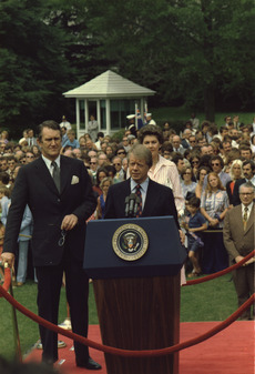 MalcolmFraserAndJimmyCarterAtPodium