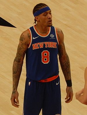 Michael Beasley8 (cropped).jpg