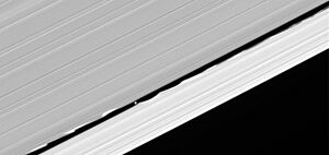 PIA08319 Daphnis in Keeler Gap