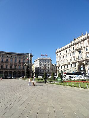 Ray Ban building, Milan, Italy (9474255598).jpg