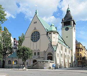 StMatteuskyrka ext01.jpg