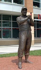 Statue of Ted Kluszewski