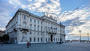 Trieste (28947281422)