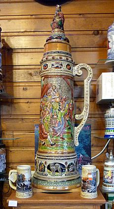 2009-0528-MN-IA31-GiantBeerStein