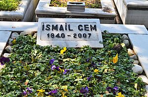 Gravestone of İsmail Cem