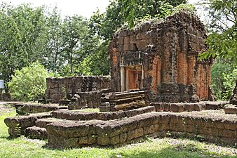 Prasat Prang Ku Somboon-006