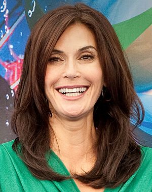 Teri Hatcher- World of Color Premiere 21.jpg