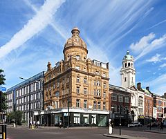 The Angel, Islington (geograph 5052750).jpg