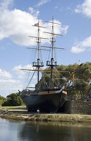 Amity replica Albany.jpg