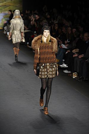 Anna Sui Fall-Winter 2010 111