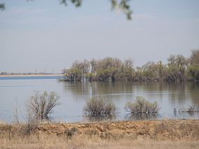 Barr Lake (146440918).jpg