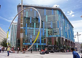 Cardiff Central Library 2018.jpg