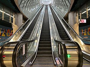 Metro Centrum Nauki Kopernik Schody-AB