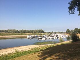 Rhederlaag haven in oude IJsselarm