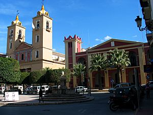 Berja Plaza Iglesia Ayuntamiento.jpg