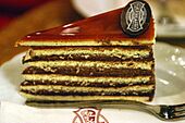 Dobos cake (Gerbeaud Confectionery Budapest Hungary).jpg