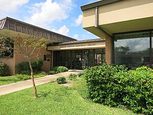 Hallettsville TX Library