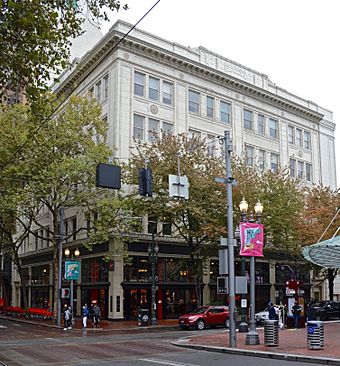 Kress Building - Portland, Oregon (2018).jpg