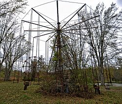 Lake Shawnee Amusement Park (10511866324).jpg