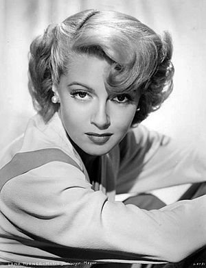 Lana Turner still.JPG