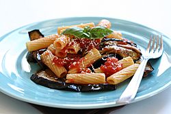 Pasta alla Norma (2563876877).jpg