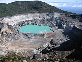 Poas crater.jpg