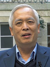 Trinh Xuan Thuan (2015).jpg