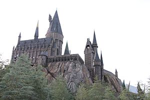 Universal-Islands-of-Adventure-Harry-Potter-Castle-9182