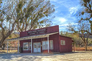 Post Office in Valyermo