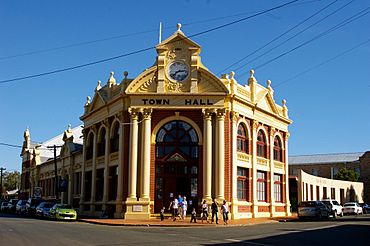 York WA town hall.jpg