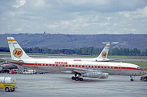 Douglas DC-8-55F EC-BMV MAD 05.05.73 edited-2