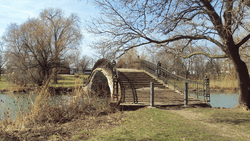 ElizabethParkWalkingBridge2