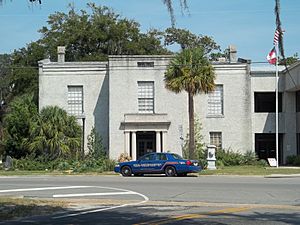 McIntosh County Courthouse in Darien